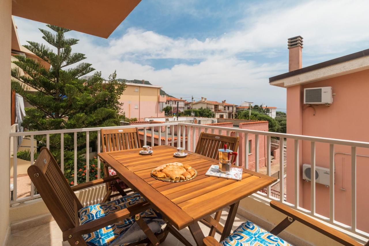Ferienwohnung Uncle Leonard'S House Cala Gonone Exterior foto